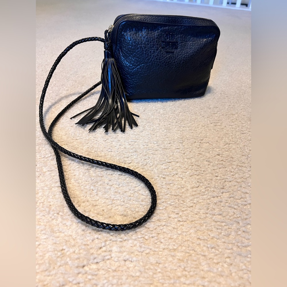 Tory Burch classic camera bag in excellent conditions